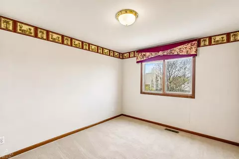 Bedroom - 47715 Beacon Sq, Macomb, MI 48044 photo 7 of 8