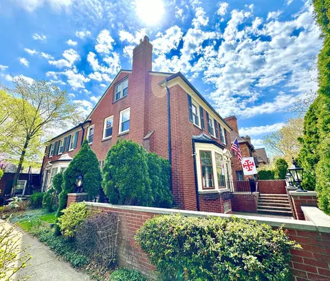 50 Cranford, Grosse Pointe, MI 48230