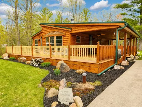 Exterior - 4628 N Filter, Harrison, MI 48625 photo 9 of 20