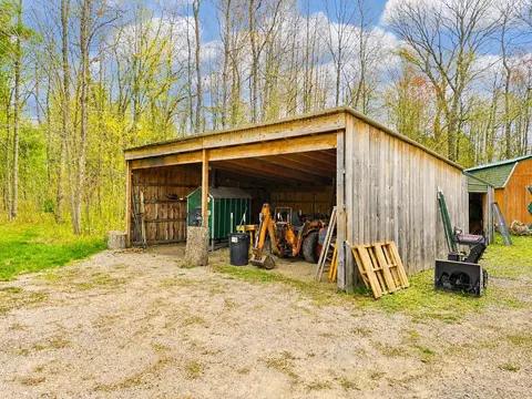 Exterior - 4628 N Filter, Harrison, MI 48625 photo 5 of 20