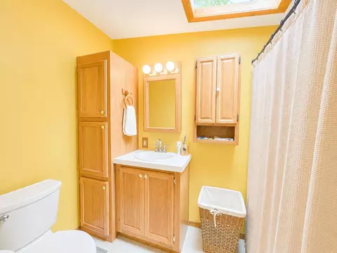 Bath - 4628 N Filter, Harrison, MI 48625 photo 1 of 2
