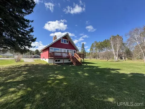 409 Us 41, Baraga, MI 49908