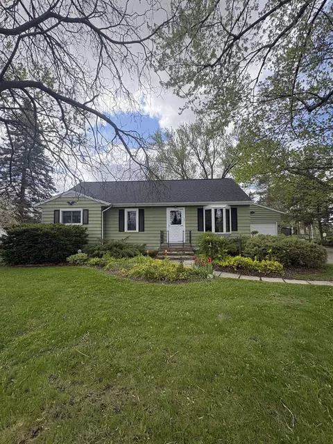 1891 W Moore, Saginaw, MI 48601