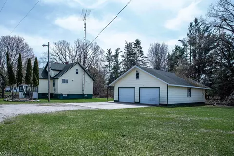 5368 Alger Smith Rd, Black River, MI 48721
