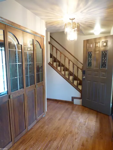 Entry Way - 67320 Hartway, Ray, MI 48096 photo 1 of 1