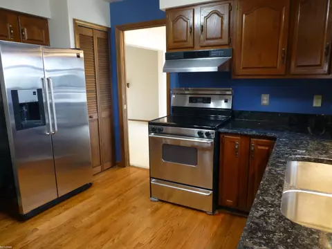 Kitchen - 67320 Hartway, Ray, MI 48096 photo 4 of 4