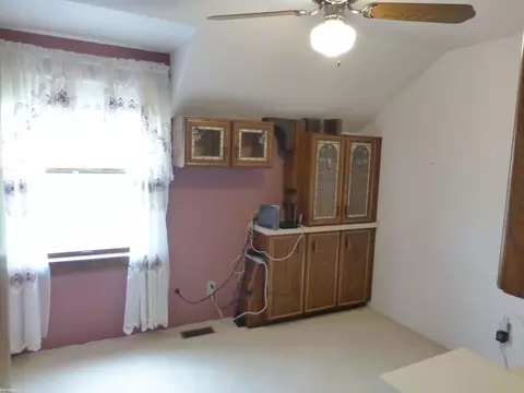 Bedroom - 67320 Hartway, Ray, MI 48096 photo 5 of 7