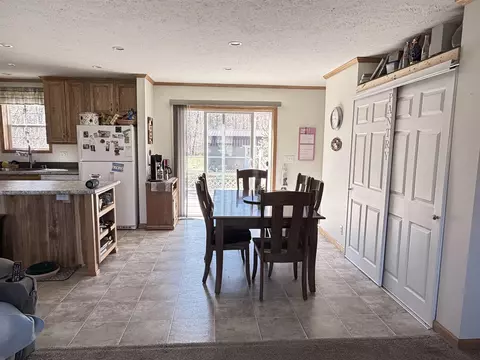Dining - 2020 E Long Lk, Harrison, MI 48625 photo 3 of 3