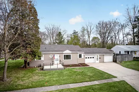 8 Kim, Midland, MI 48642