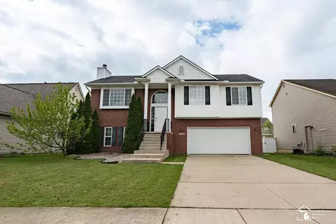 728 Falcon, Dundee, MI 48131