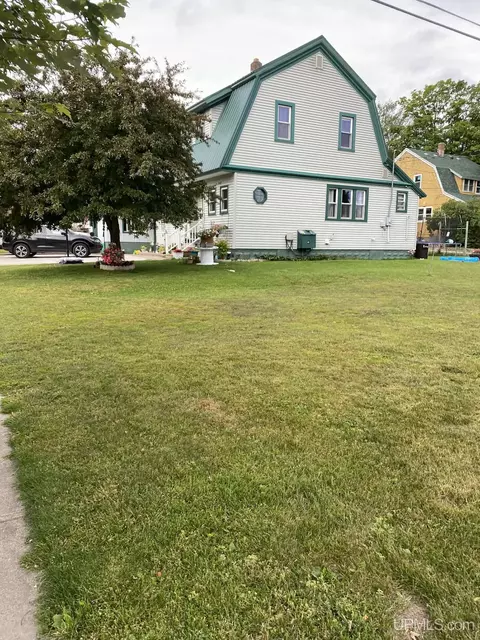 Exterior - 319 Maple, Munising, MI 49862 photo 9 of 10