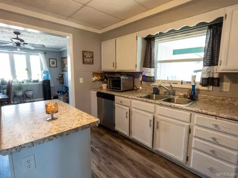 Kitchen - 319 Maple, Munising, MI 49862 photo 3 of 3