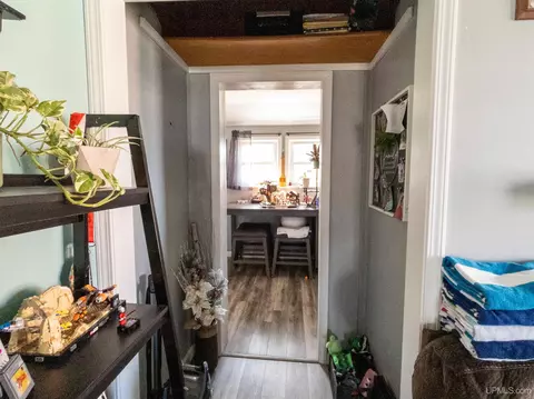 Entry Way - 319 Maple, Munising, MI 49862 photo 1 of 5