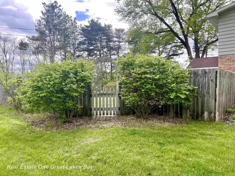 Exterior - 14815 Boynton, Hemlock, MI 48626 photo 7 of 15