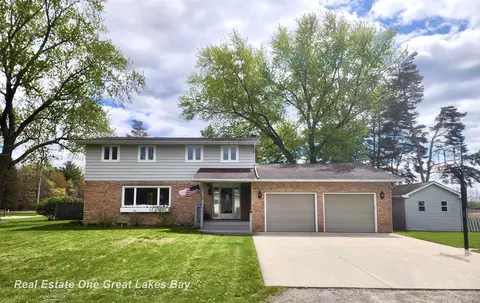 14815 Boynton, Hemlock, MI 48626