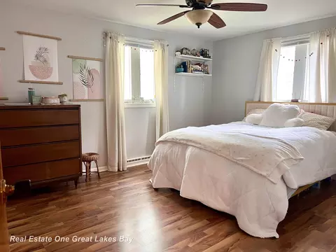 Bedroom - 14815 Boynton, Hemlock, MI 48626 photo 3 of 5