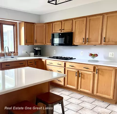 Kitchen - 14815 Boynton, Hemlock, MI 48626 photo 3 of 6