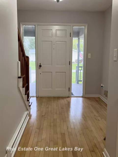 Entry Way - 14815 Boynton, Hemlock, MI 48626 photo 1 of 1