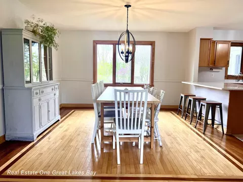 Dining - 14815 Boynton, Hemlock, MI 48626 photo 1 of 4