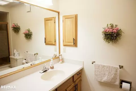 Bath - 2557 Chicago Rd, Warren, MI 48092 photo 5 of 12