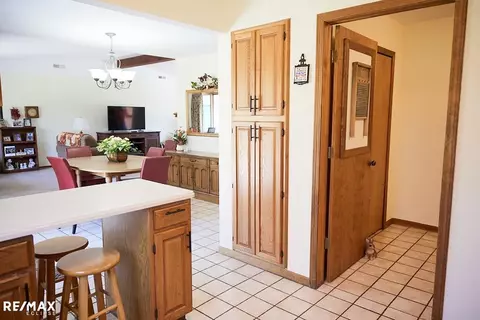 Entry Way - 2557 Chicago Rd, Warren, MI 48092 photo 2 of 2
