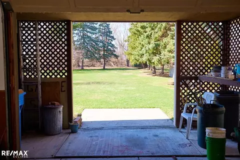 Exterior - 2557 Chicago Rd, Warren, MI 48092 photo 9 of 11