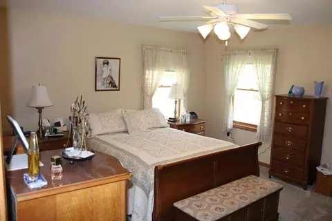 Bedroom - 1452 Byfield, Harrison, MI 48625 photo 1 of 3