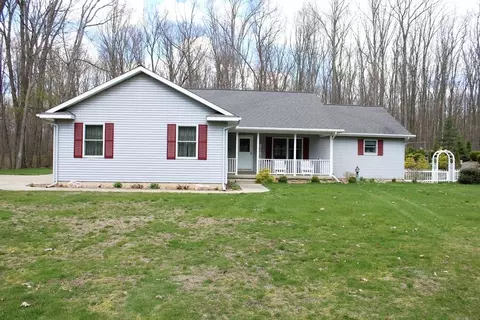 Exterior - 1452 Byfield, Harrison, MI 48625 photo 5 of 18