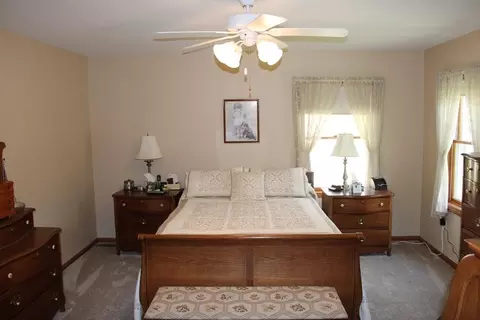 Bedroom - 1452 Byfield, Harrison, MI 48625 photo 2 of 3