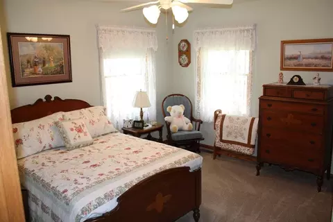 Bedroom - 1452 Byfield, Harrison, MI 48625 photo 3 of 3