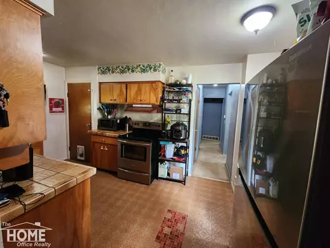 Kitchen - 7405 W Lansing, Perry, MI 48872 photo 1 of 2
