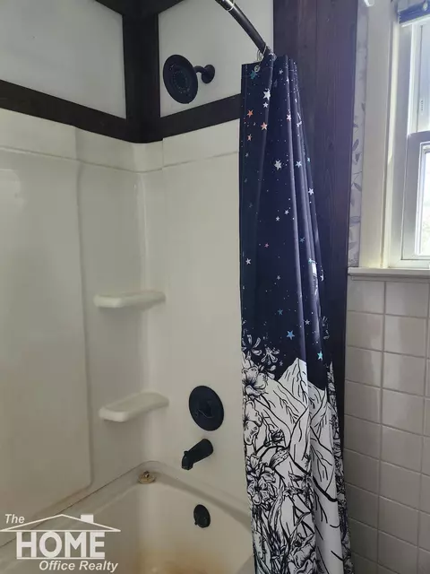 Bath - 7405 W Lansing, Perry, MI 48872 photo 2 of 2