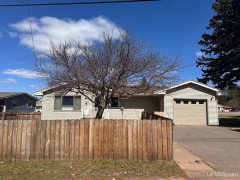 774 Palms, Ishpeming, MI 49849