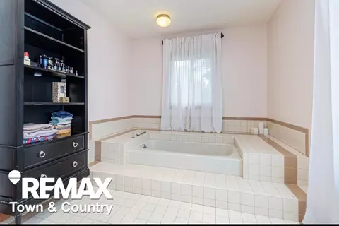 Bath - 4564 Hamilton, Gladwin, MI 48624 photo 3 of 5