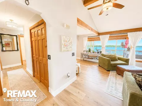Entry Way - 4564 Hamilton, Gladwin, MI 48624 photo 2 of 6