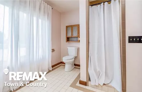 Bath - 4564 Hamilton, Gladwin, MI 48624 photo 2 of 5