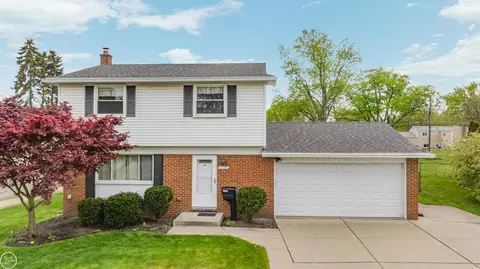 11142 Plumbrook, Sterling Heights, MI 48312