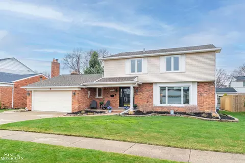 23275 N Rosedale, Saint Clair Shores, MI 48080