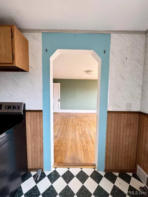 715 N 2nd, Ishpeming, MI 49849 photo 27