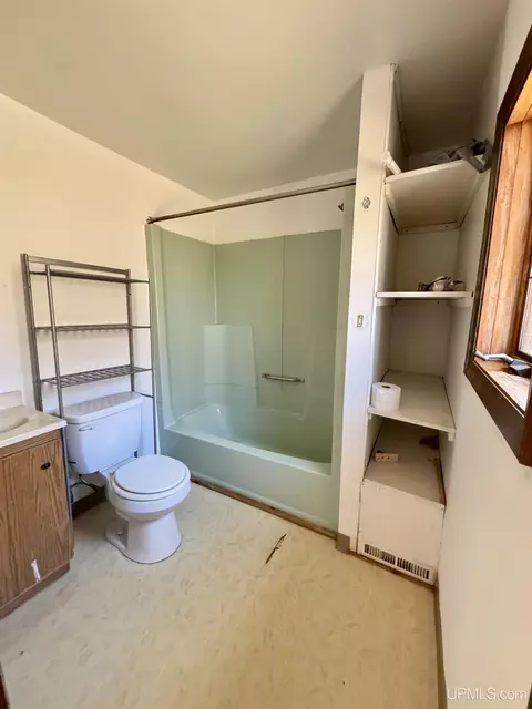 715 N 2nd, Ishpeming, MI 49849 photo 31