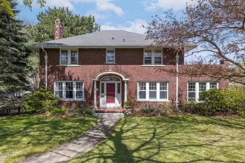 274 Kerby, Grosse Pointe Farms, MI 48236