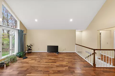 Living - 2209 Mapleleaf, Midland, MI 48640 photo 4 of 8