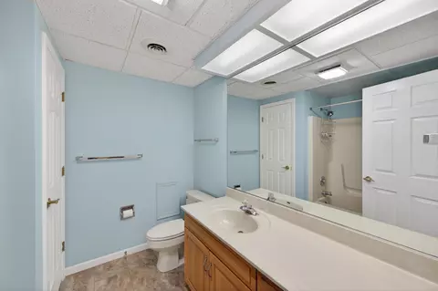 Bath - 2209 Mapleleaf, Midland, MI 48640 photo 11 of 11