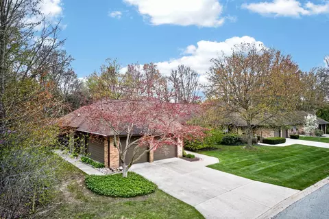 Exterior - 2209 Mapleleaf, Midland, MI 48640 photo 6 of 15