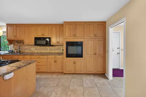 Kitchen - 2209 Mapleleaf, Midland, MI 48640 photo 3 of 7
