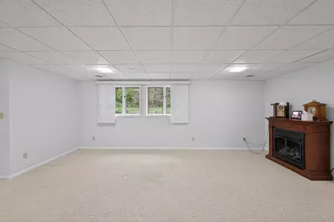 Living - 2209 Mapleleaf, Midland, MI 48640 photo 8 of 8