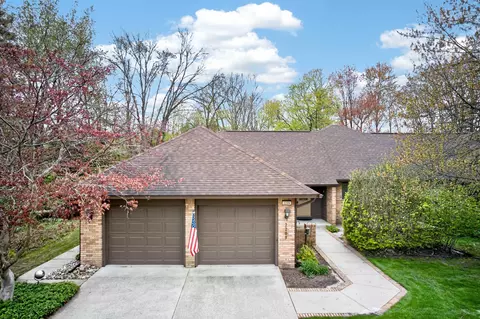 Exterior - 2209 Mapleleaf, Midland, MI 48640 photo 7 of 15