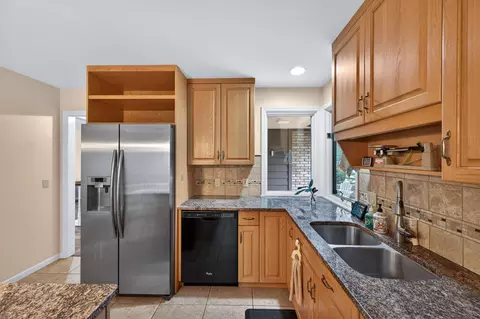 Kitchen - 2209 Mapleleaf, Midland, MI 48640 photo 5 of 7