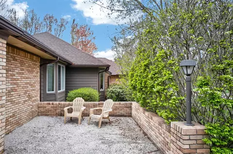 Exterior - 2209 Mapleleaf, Midland, MI 48640 photo 9 of 15