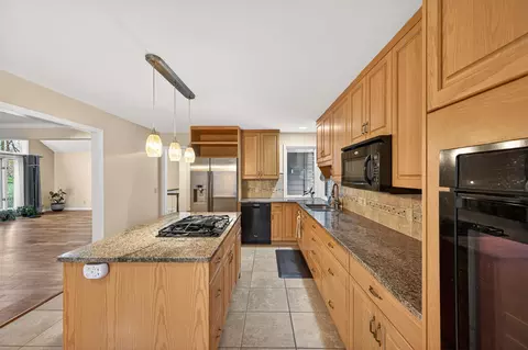 Kitchen - 2209 Mapleleaf, Midland, MI 48640 photo 4 of 7